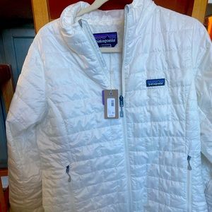 New white Patagonia nano puff jacket- large.